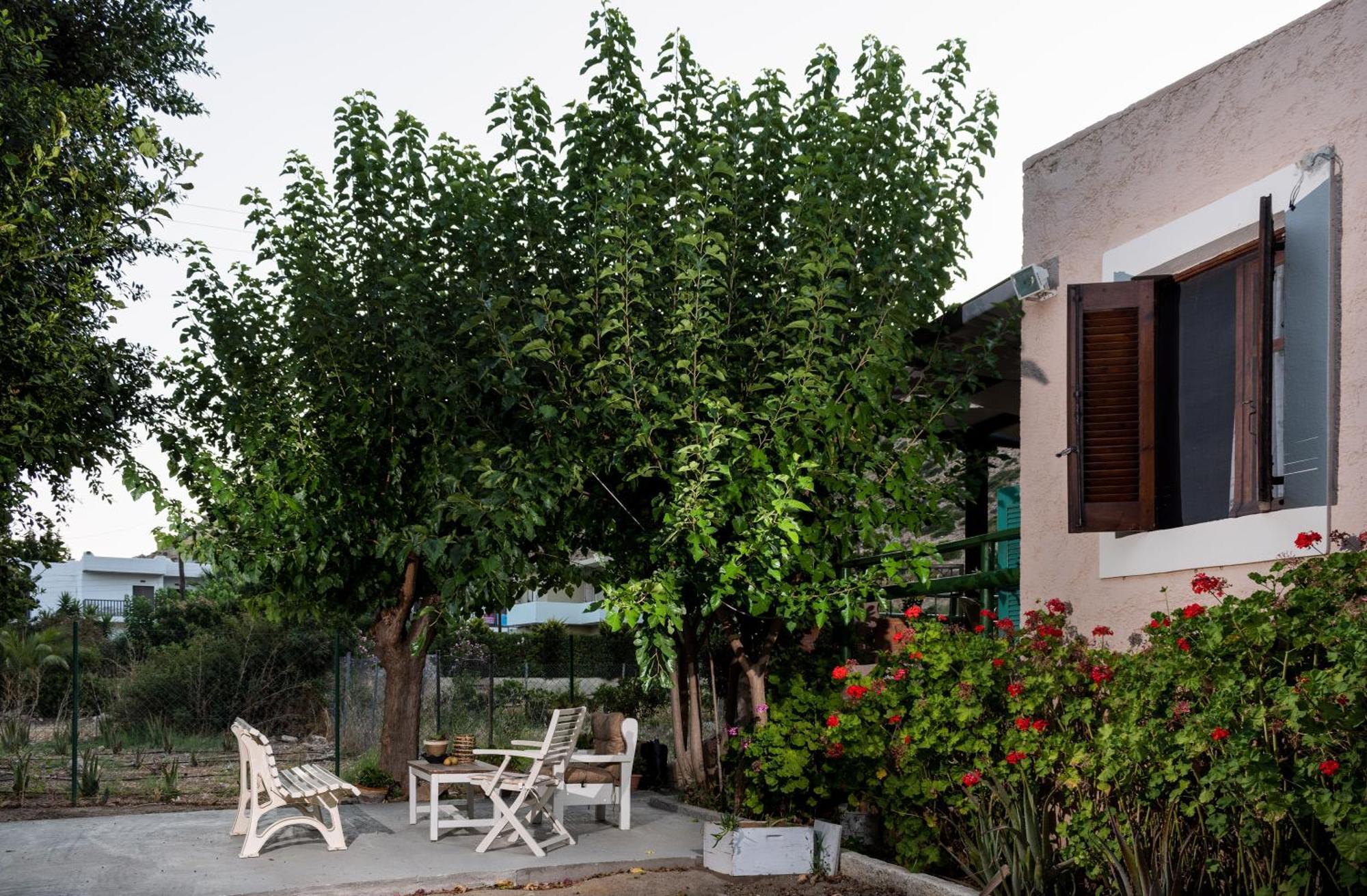 Filia Rooms Матала Экстерьер фото