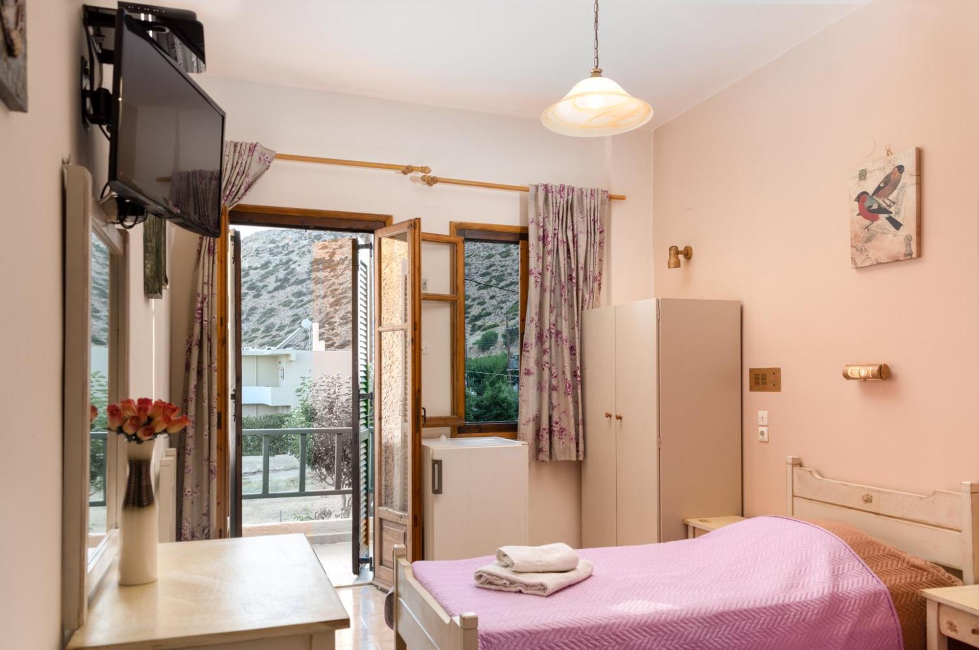 Filia Rooms Матала Экстерьер фото