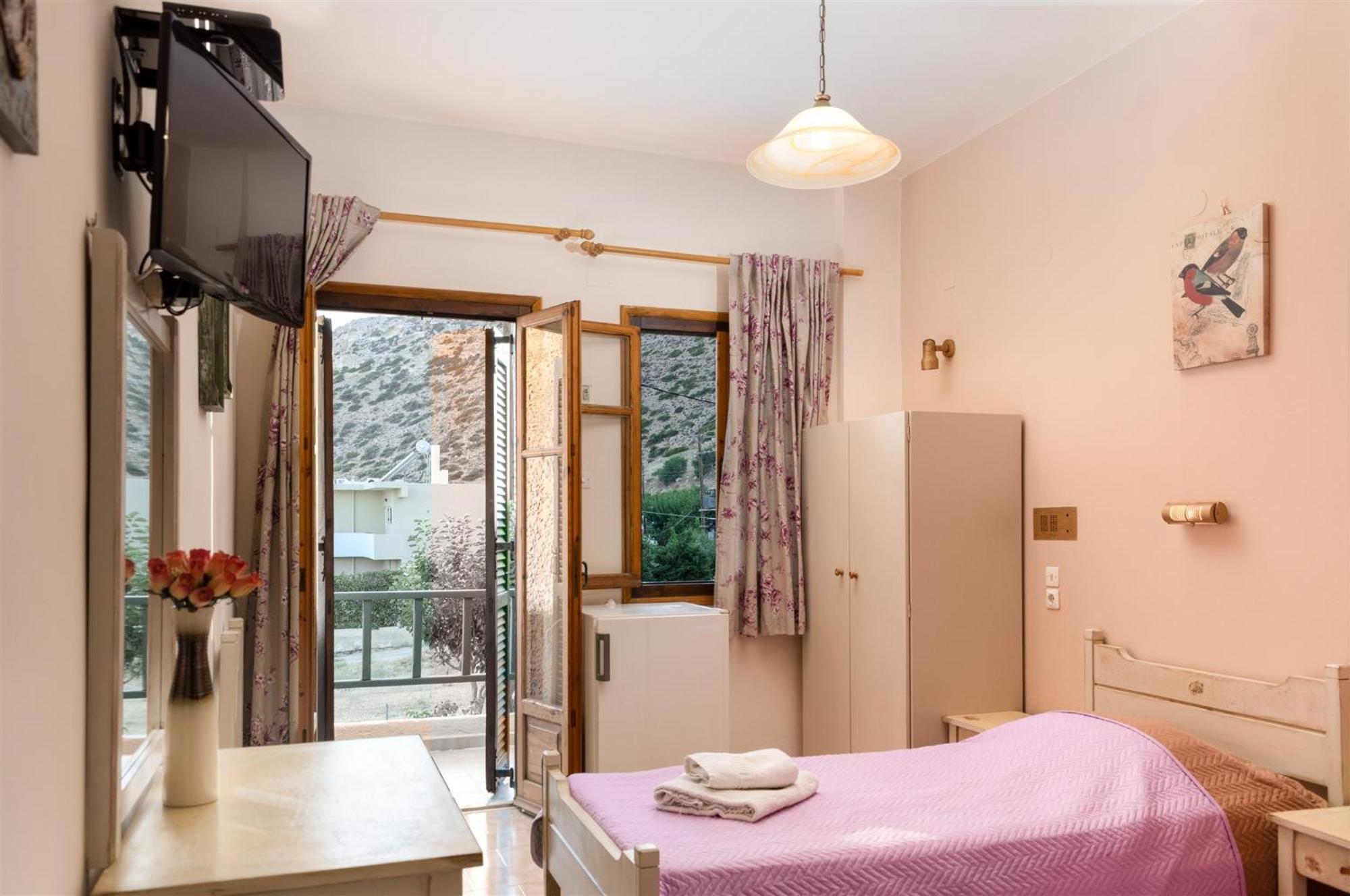 Filia Rooms Матала Экстерьер фото