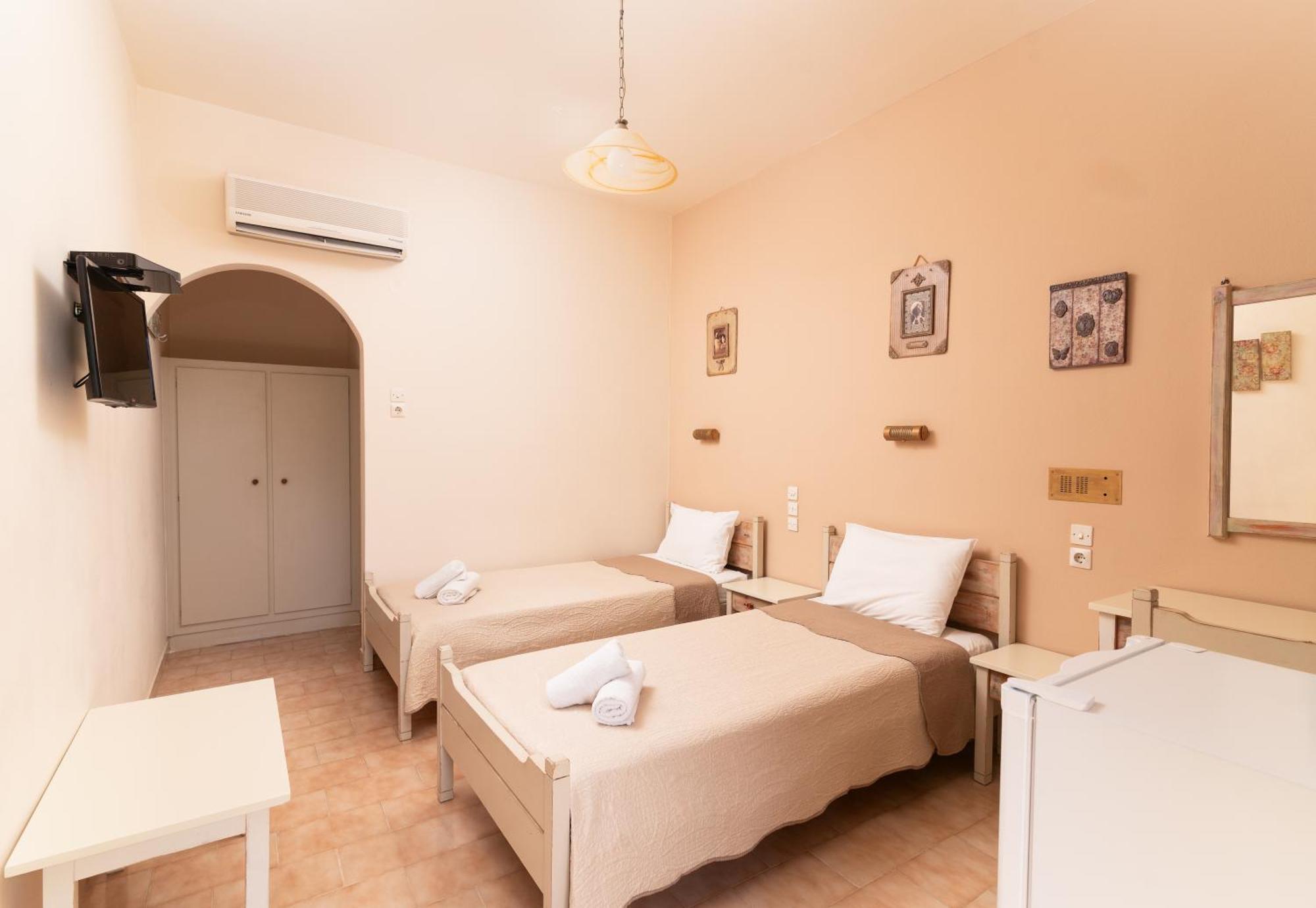 Filia Rooms Матала Экстерьер фото