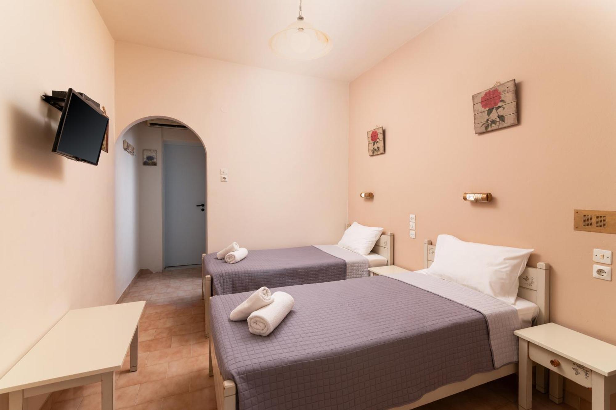 Filia Rooms Матала Экстерьер фото
